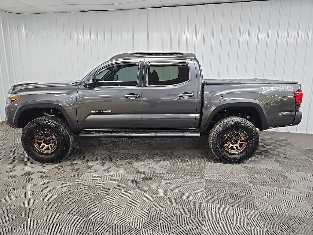 2019 Toyota Tacoma 4x4 TRD Double Cab photo 5