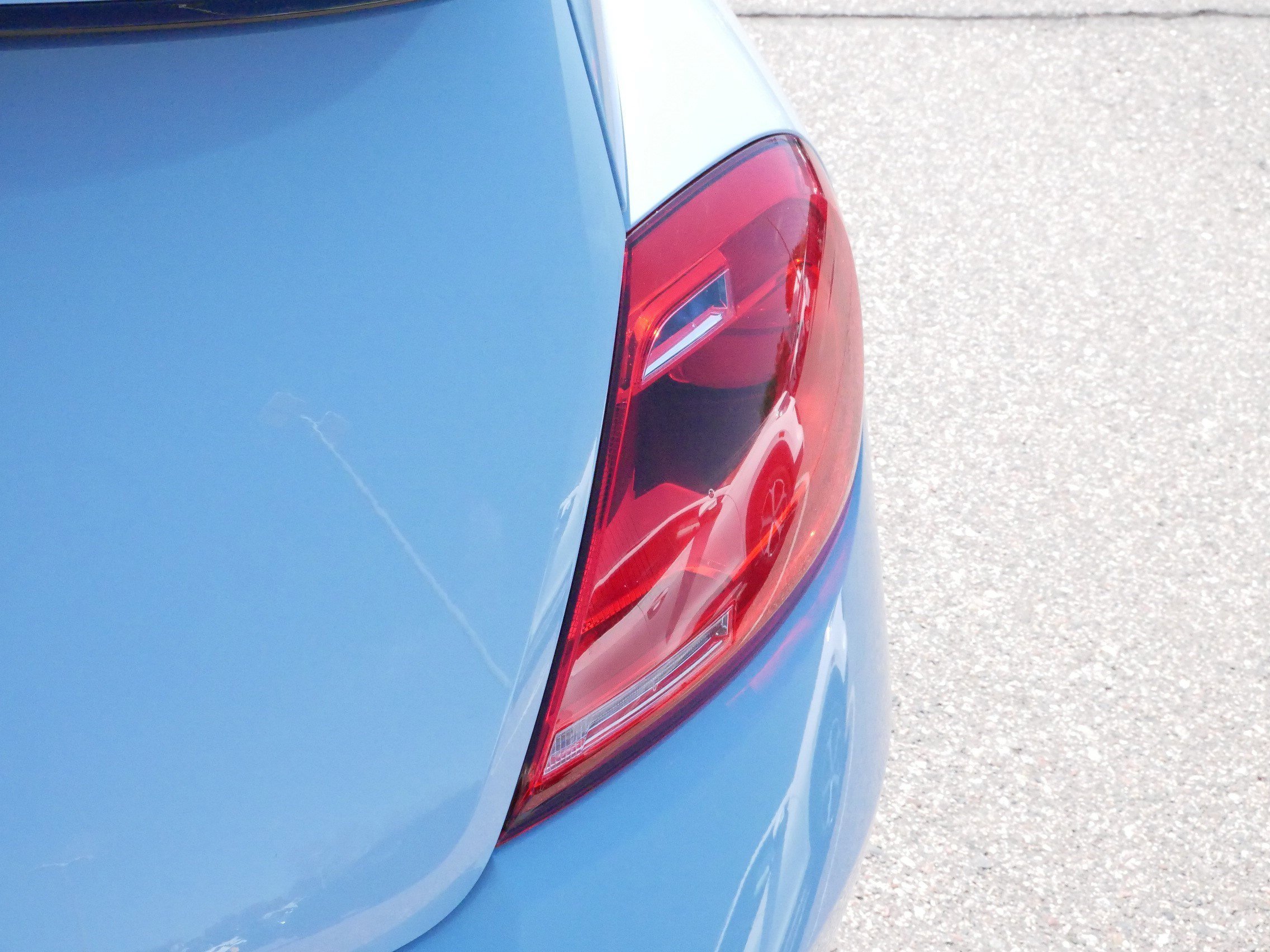 2014 Volkswagen Beetle Convertible R-Line photo 17