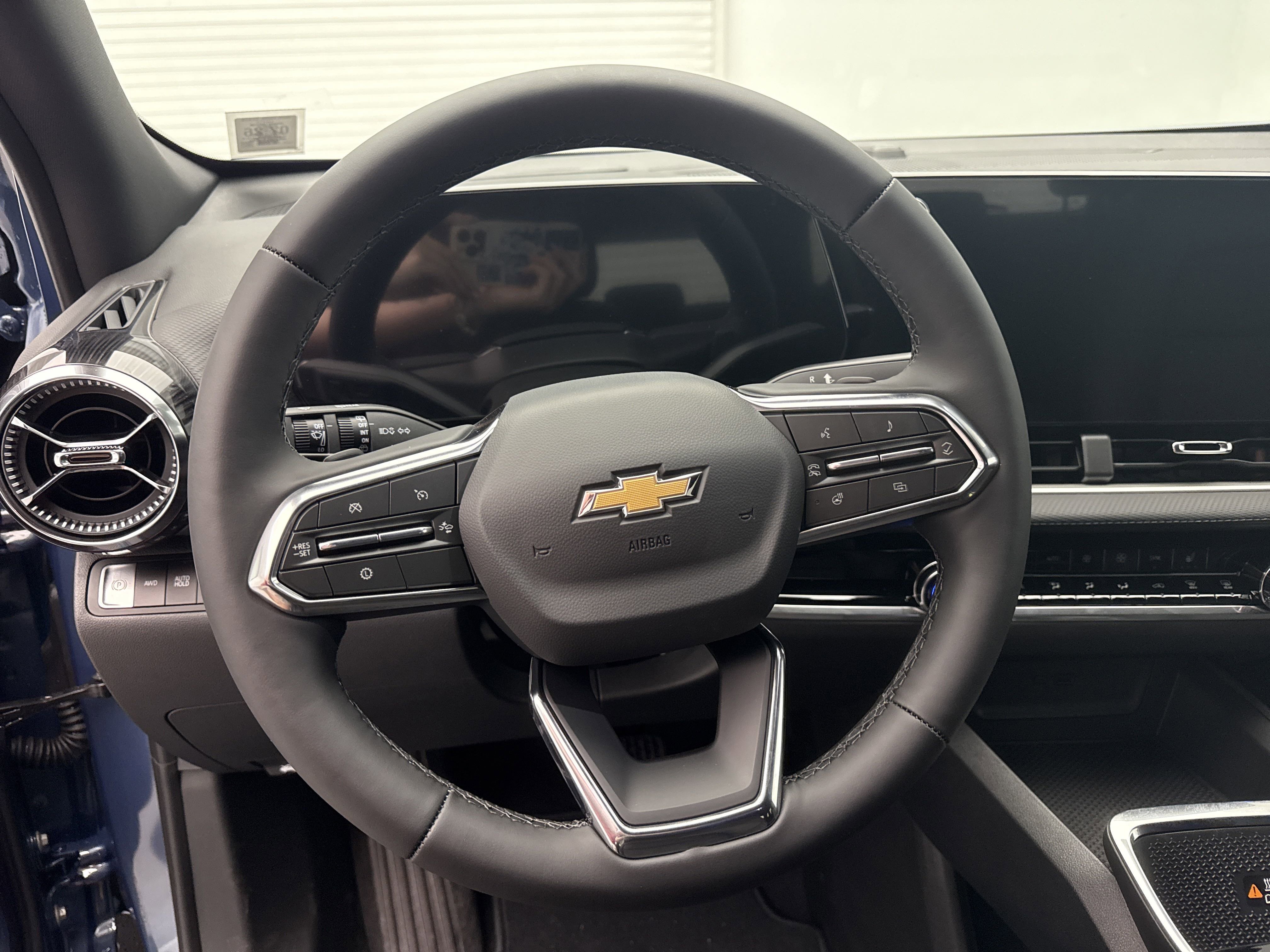 2026 Chevrolet Equinox LT photo 14