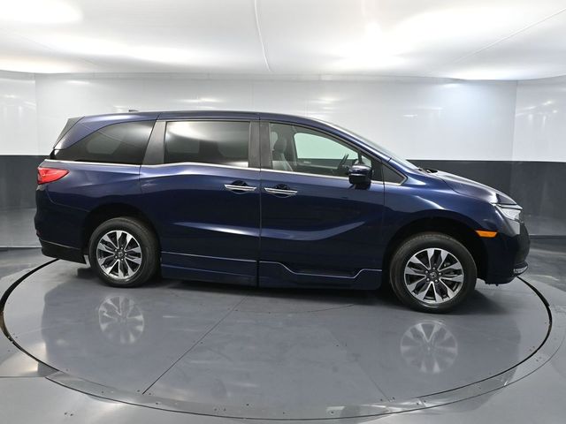 2023 Honda Odyssey EX-L photo 3