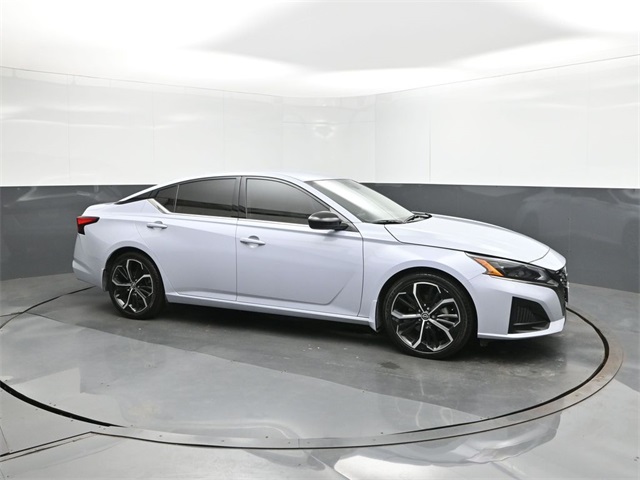 2024 Nissan Altima 2.5 SR photo 16