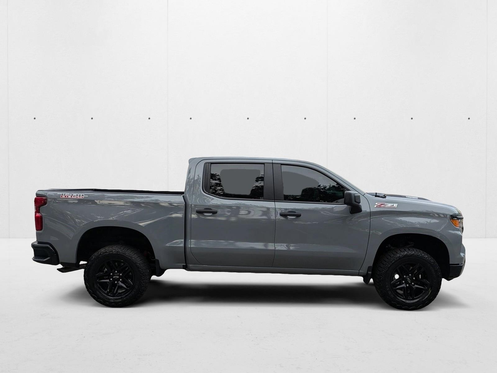 2025 Chevrolet Silverado 1500 Custom Trail Boss photo 4