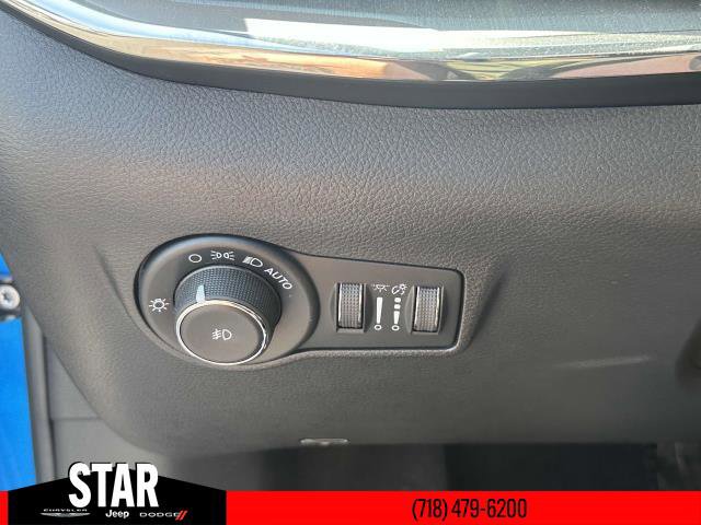 2022 Jeep Compass Limited photo 18