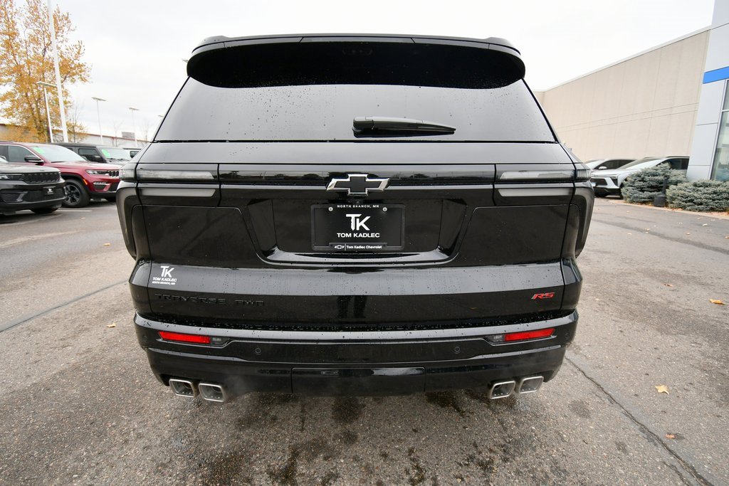 2026 Chevrolet Traverse RS photo 3