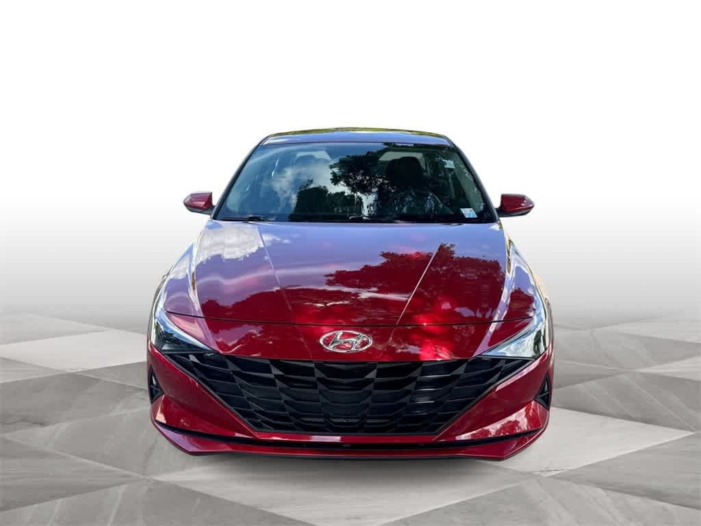 2023 Hyundai Elantra SEL photo 3
