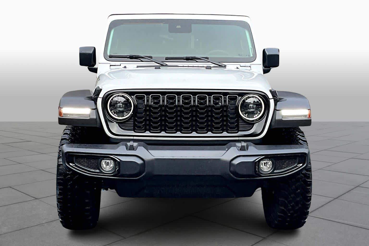 2024 Jeep Wrangler Willys photo 3