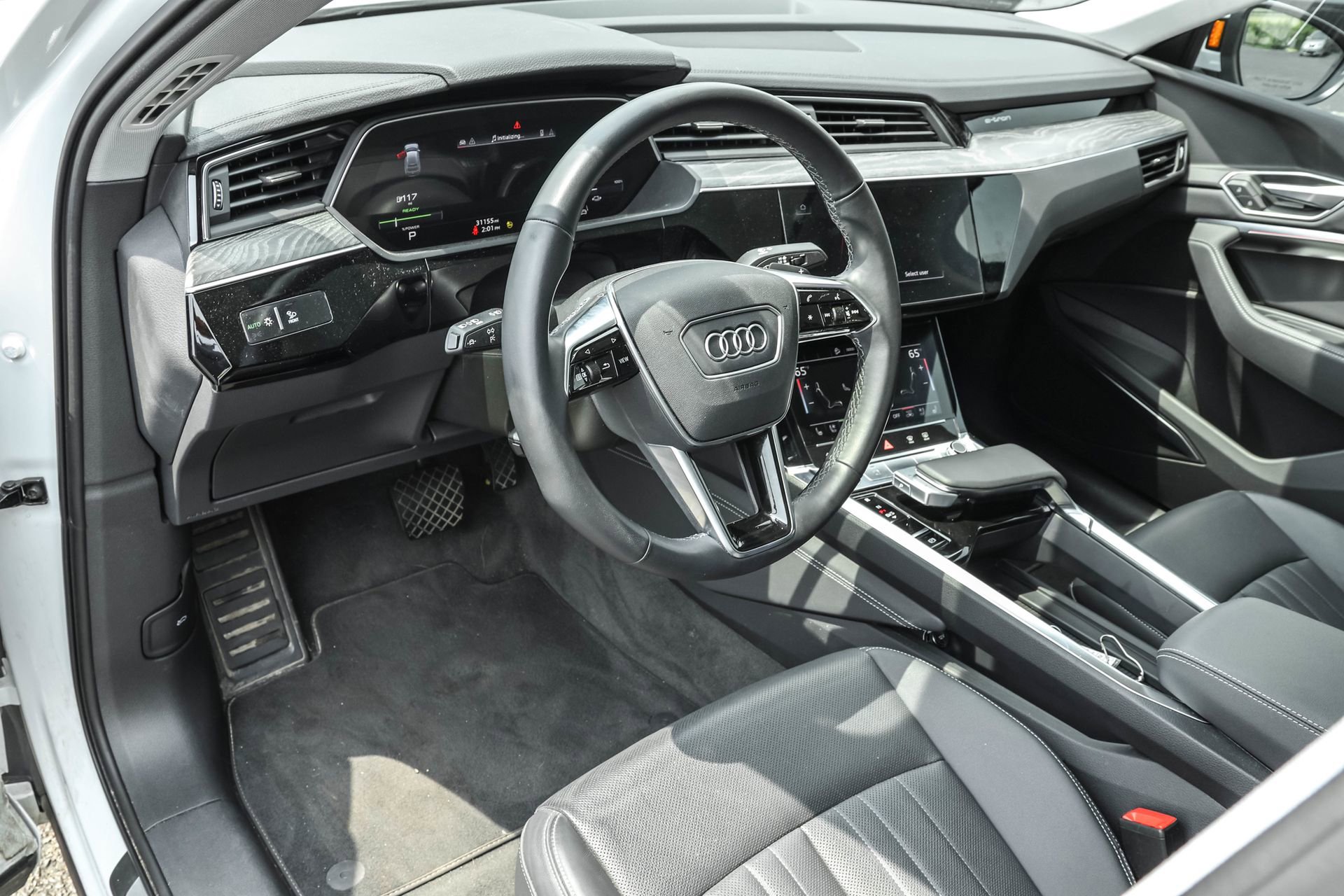 2022 Audi e-tron Sportback S line Premium Plus photo 3