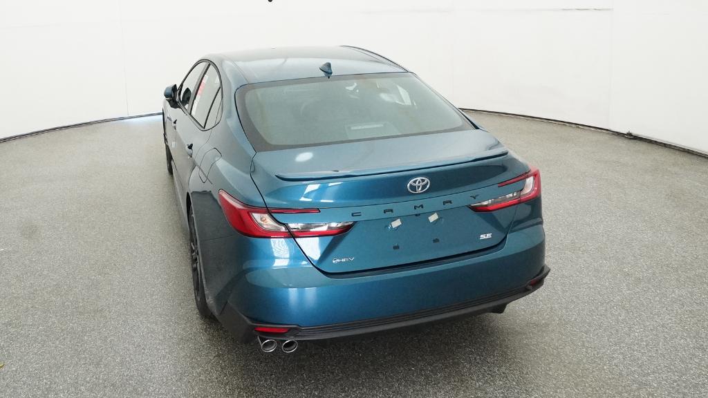 2025 Toyota Camry SE photo 16