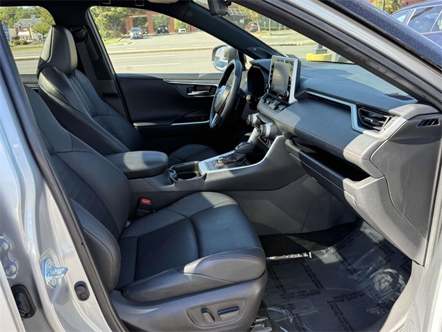 2021 Toyota RAV4 Prime XSE photo 16
