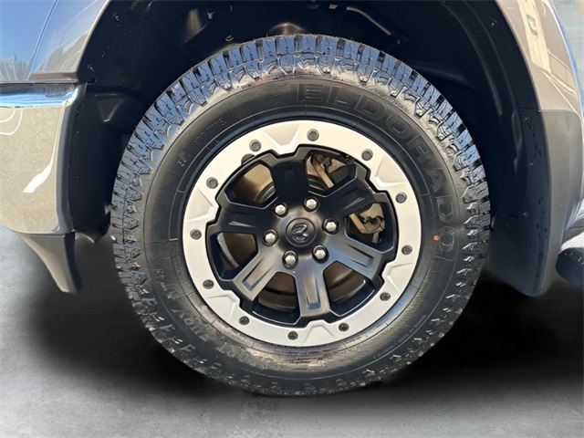 2021 Ram 1500 Laramie photo 9