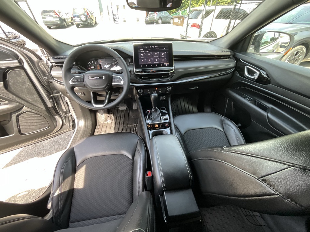 2022 Jeep Compass Altitude photo 25