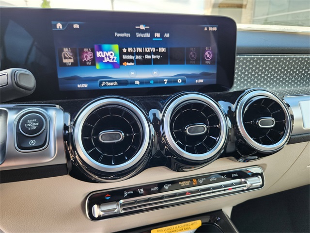 2025 Mercedes Benz GLB 250 4MATIC photo 20
