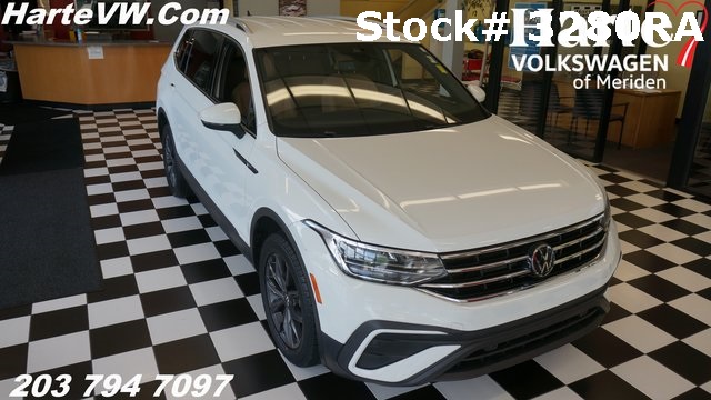2022 Volkswagen Tiguan SE's photo