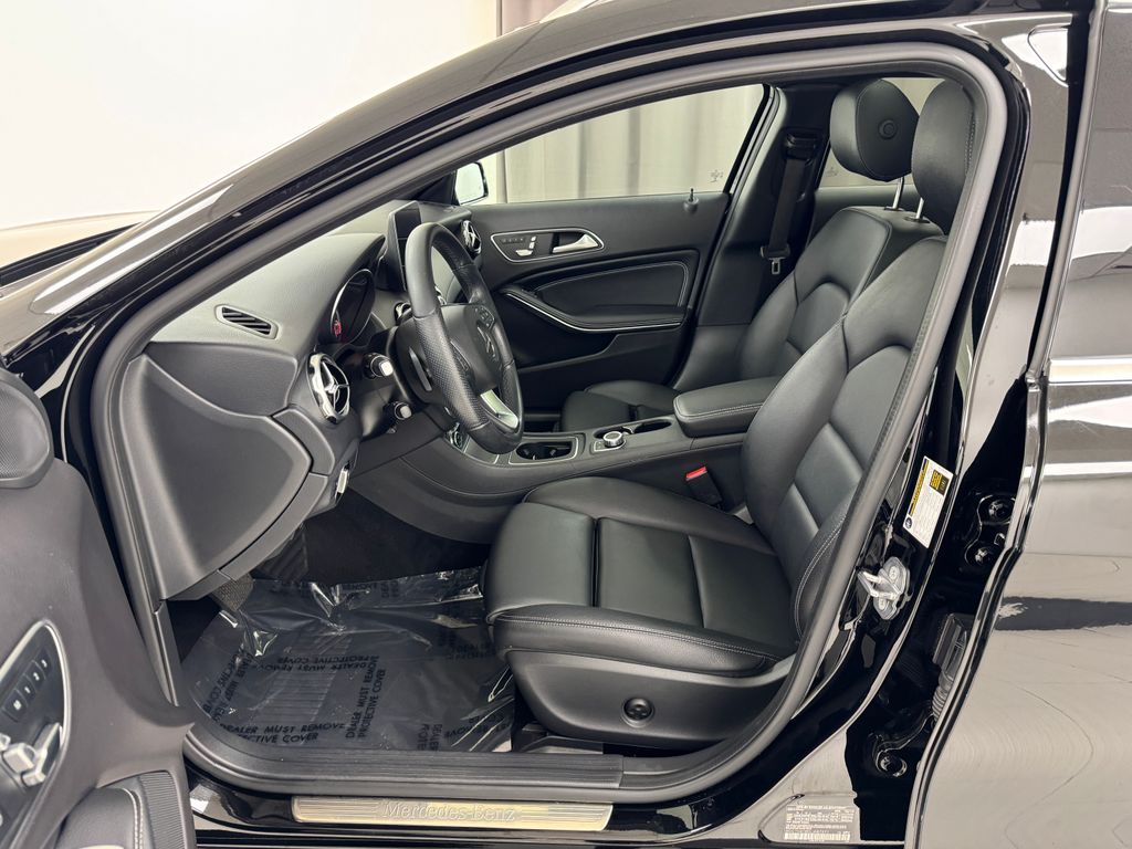 2020 Mercedes Benz GLA 250 4MATIC photo 10