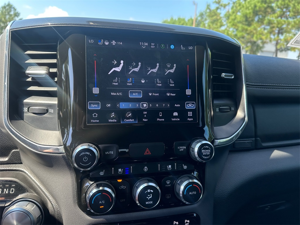 2022 Ram 1500 Laramie photo 21