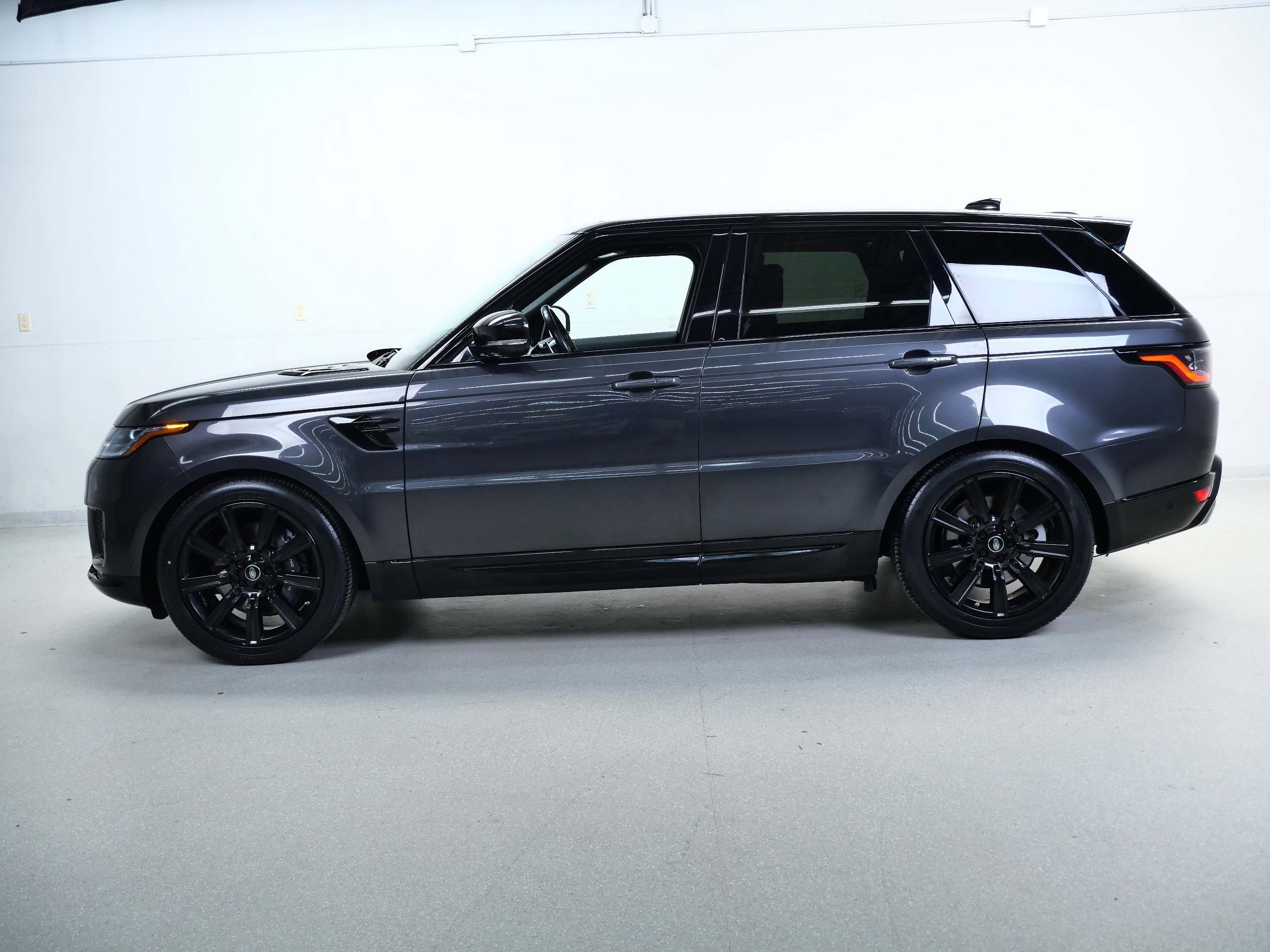2021 Land Rover Range Rover Sport HSE Silver Edition photo 8