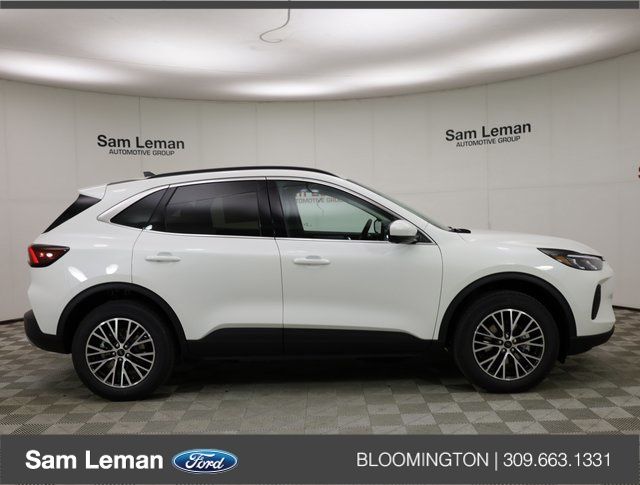 2025 Ford Escape Plug-In Hybrid photo 23