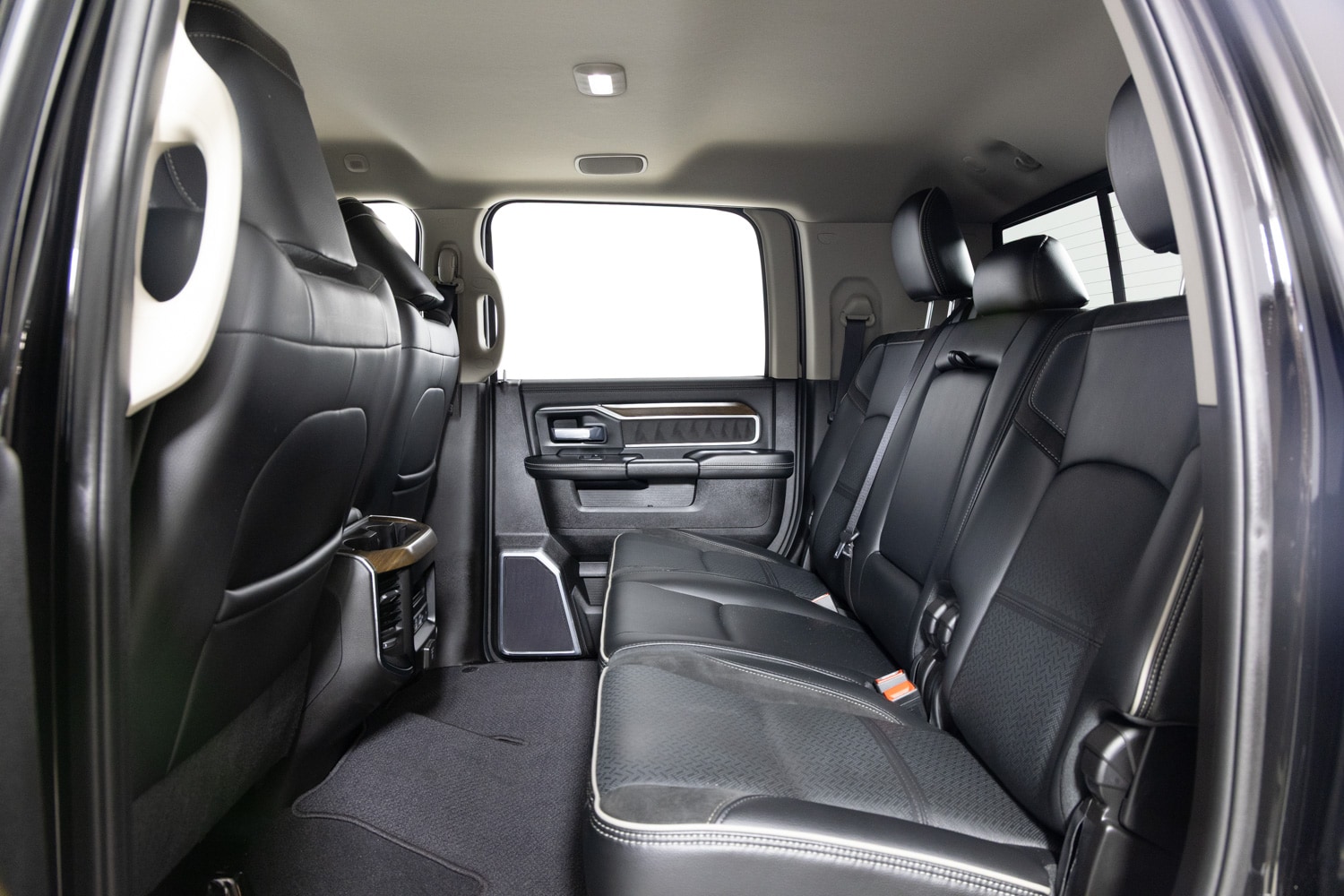 2024 Ram 2500 Laramie photo 9