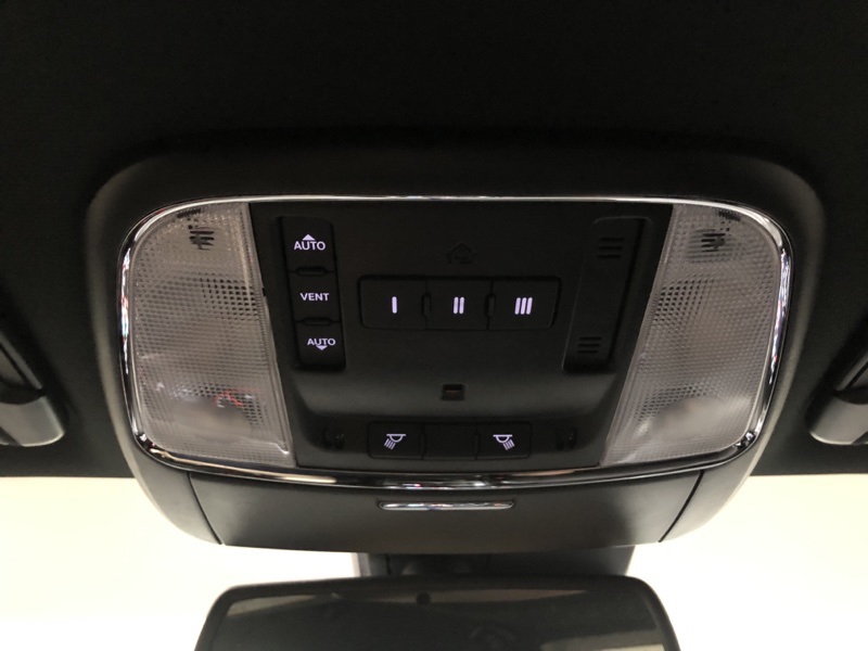 2023 Dodge Charger R/T photo 28
