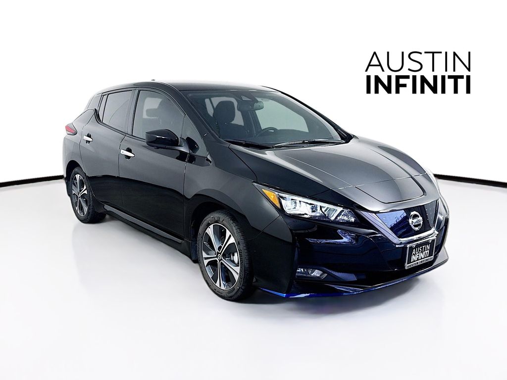 2022 Nissan LEAF SV Plus's photo