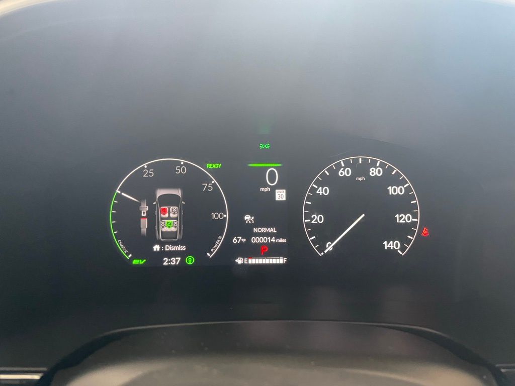 2025 Toyota RAV4 LE photo 18