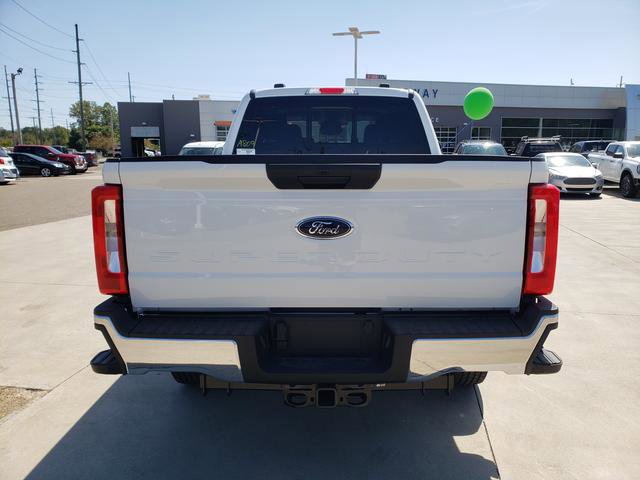 2026 Ford F-350 photo 6