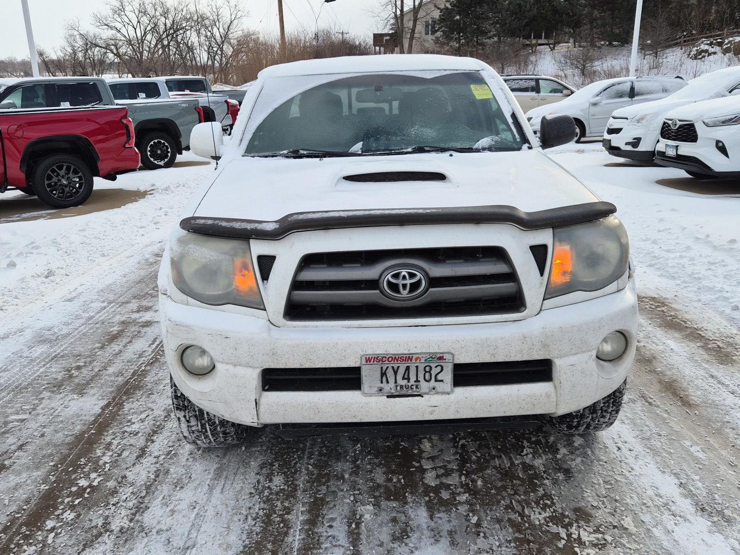 Used 2009 Toyota Tacoma Base with VIN 3TMMU52N29M013760 for sale in Winona, Minnesota