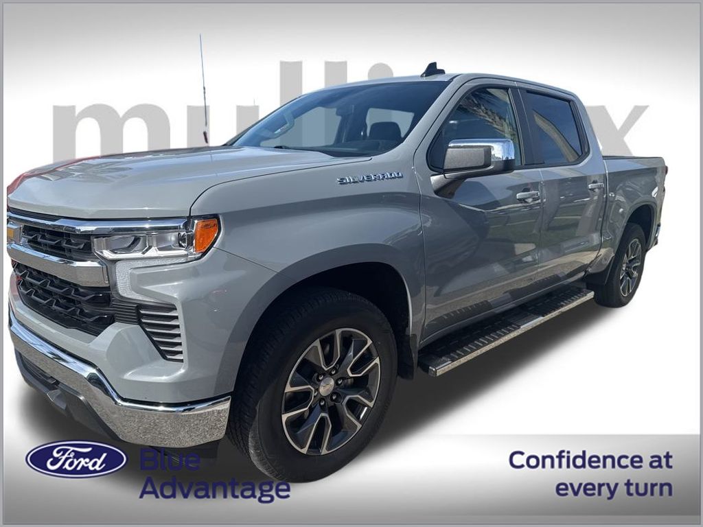 2024 Chevrolet Silverado 1500 LT photo 2