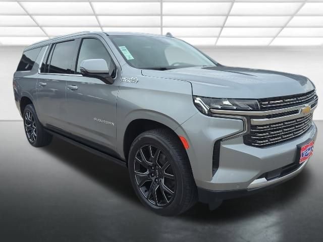 2023 Chevrolet Suburban High Country's photo