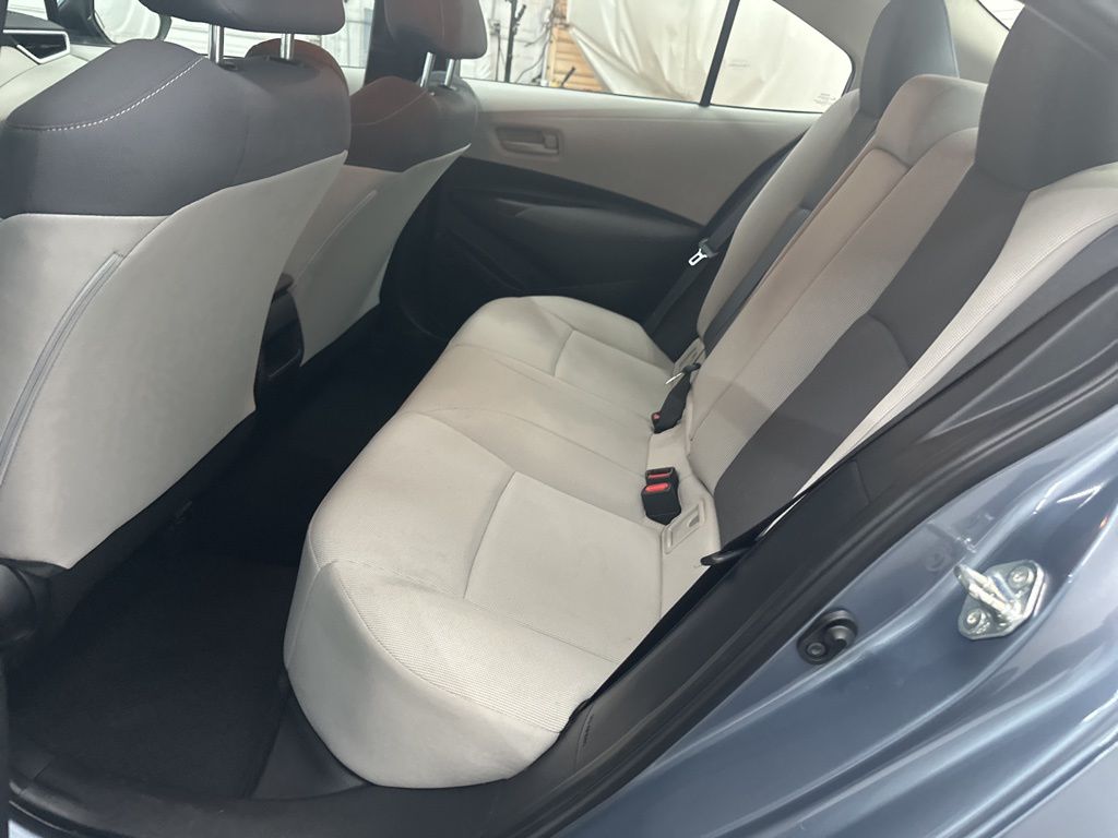 2022 Toyota Corolla LE photo 20
