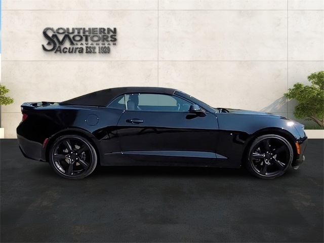 2018 Chevrolet Camaro 2LT photo 26