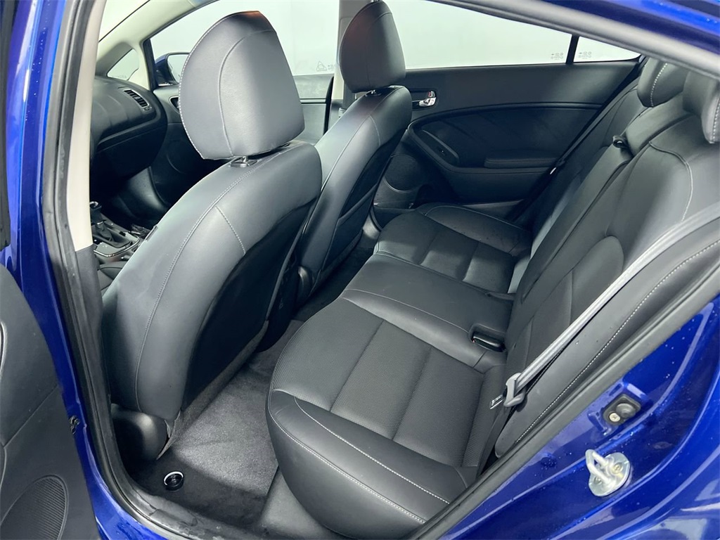 2017 Kia Forte EX photo 30