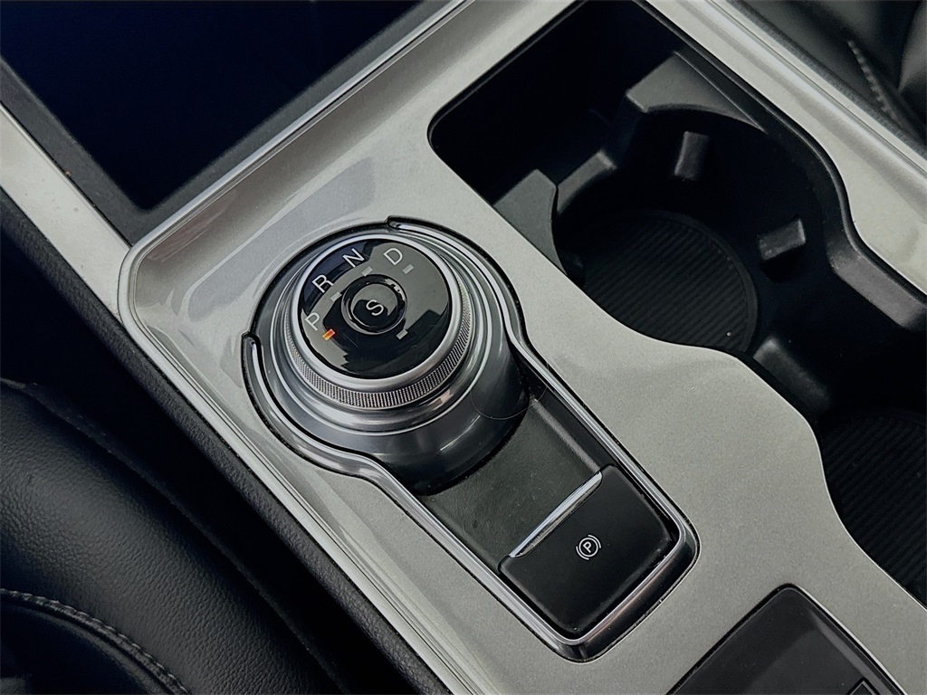 2023 Ford Edge SEL photo 20