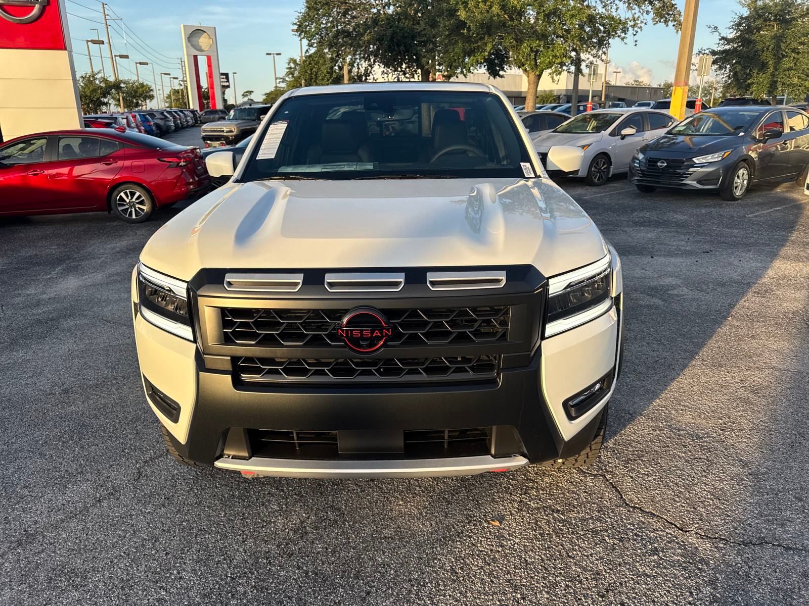 2025 Nissan Frontier PRO-X photo 3