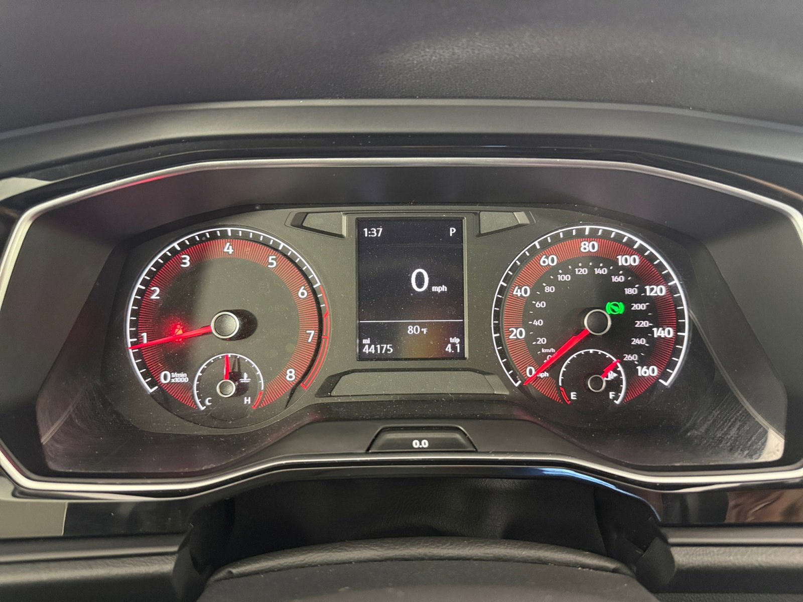 2021 Volkswagen Jetta SE R-Line photo 2