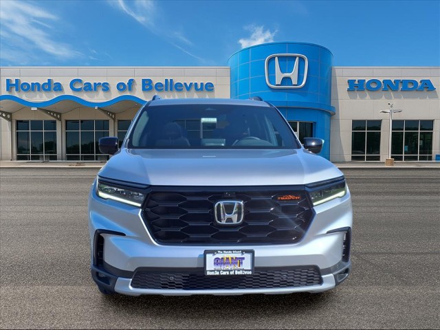 2025 Honda Pilot TrailSport photo 10