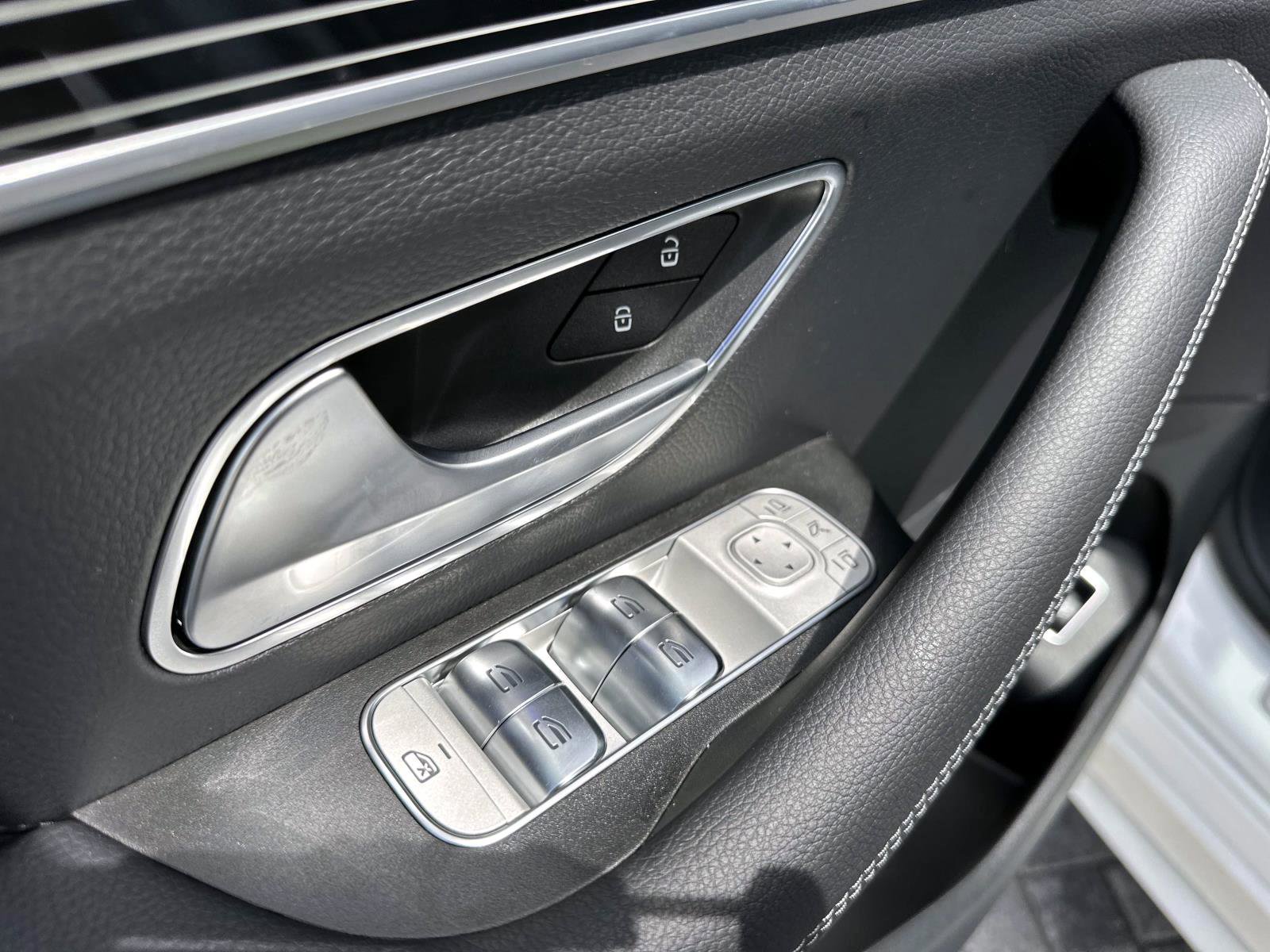 2026 Mercedes Benz GLS 450 4MATIC photo 19