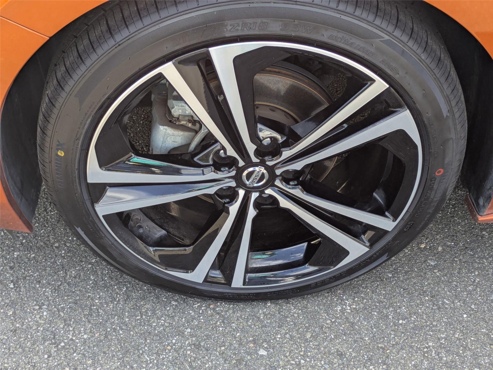 2023 Nissan Sentra SR photo 10