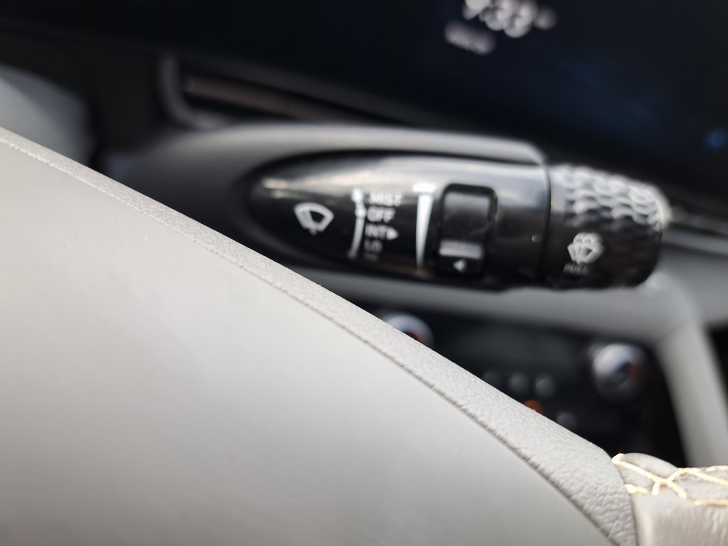 2023 Hyundai Elantra SEL Convenience photo 15