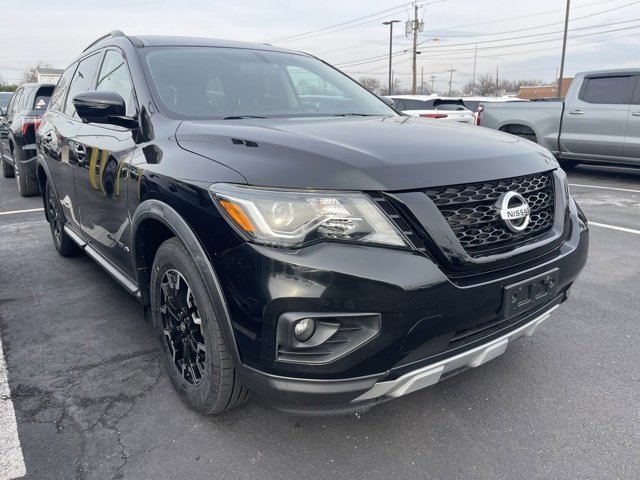 2020 Nissan Pathfinder SL