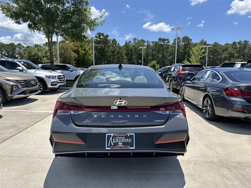 2025 Hyundai Elantra Limited photo 2