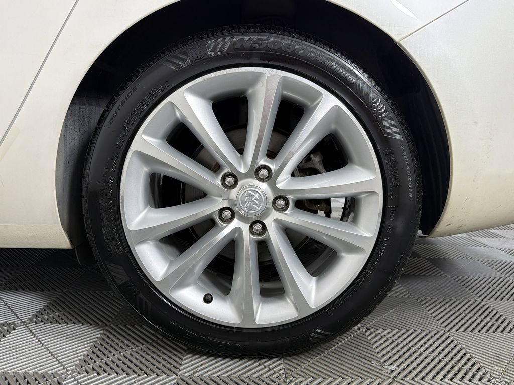 2013 Buick Verano Base photo 16