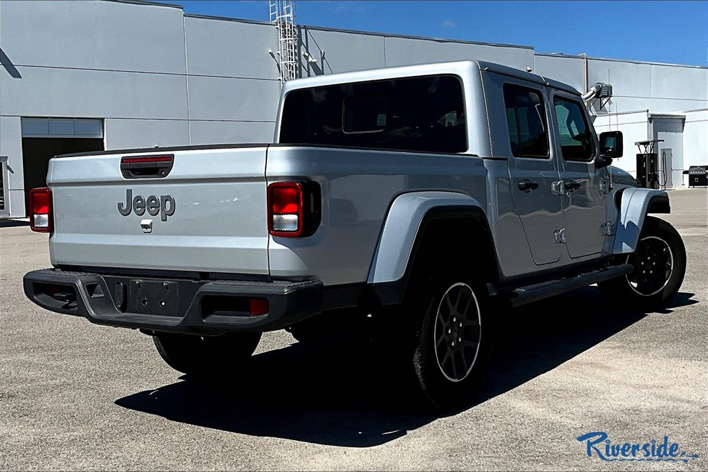 2023 Jeep Gladiator Overland photo 4