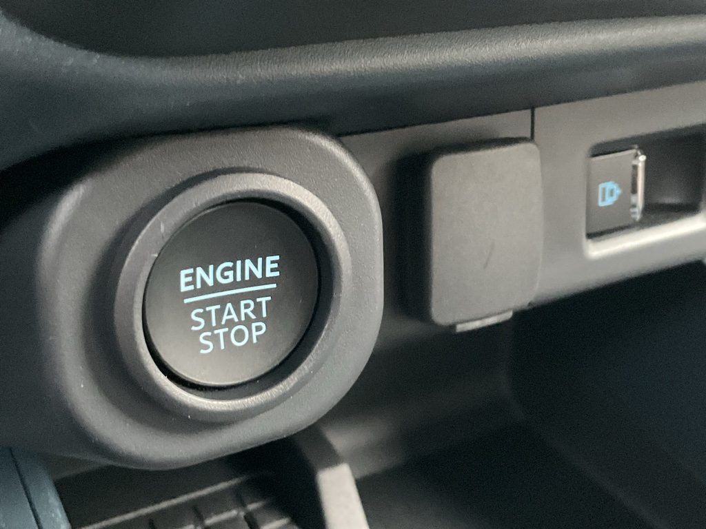 2025 Ford Maverick Lariat photo 3