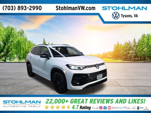 2026 Volkswagen Tiguan SE R-LINE BLACK's photo