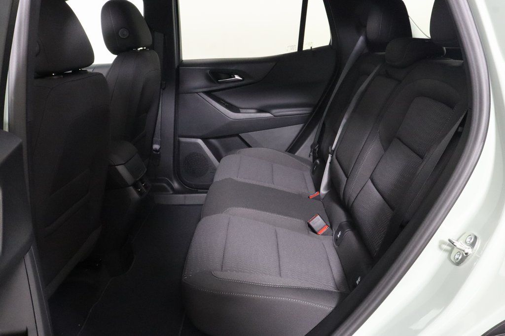 2026 Chevrolet Equinox LT photo 13