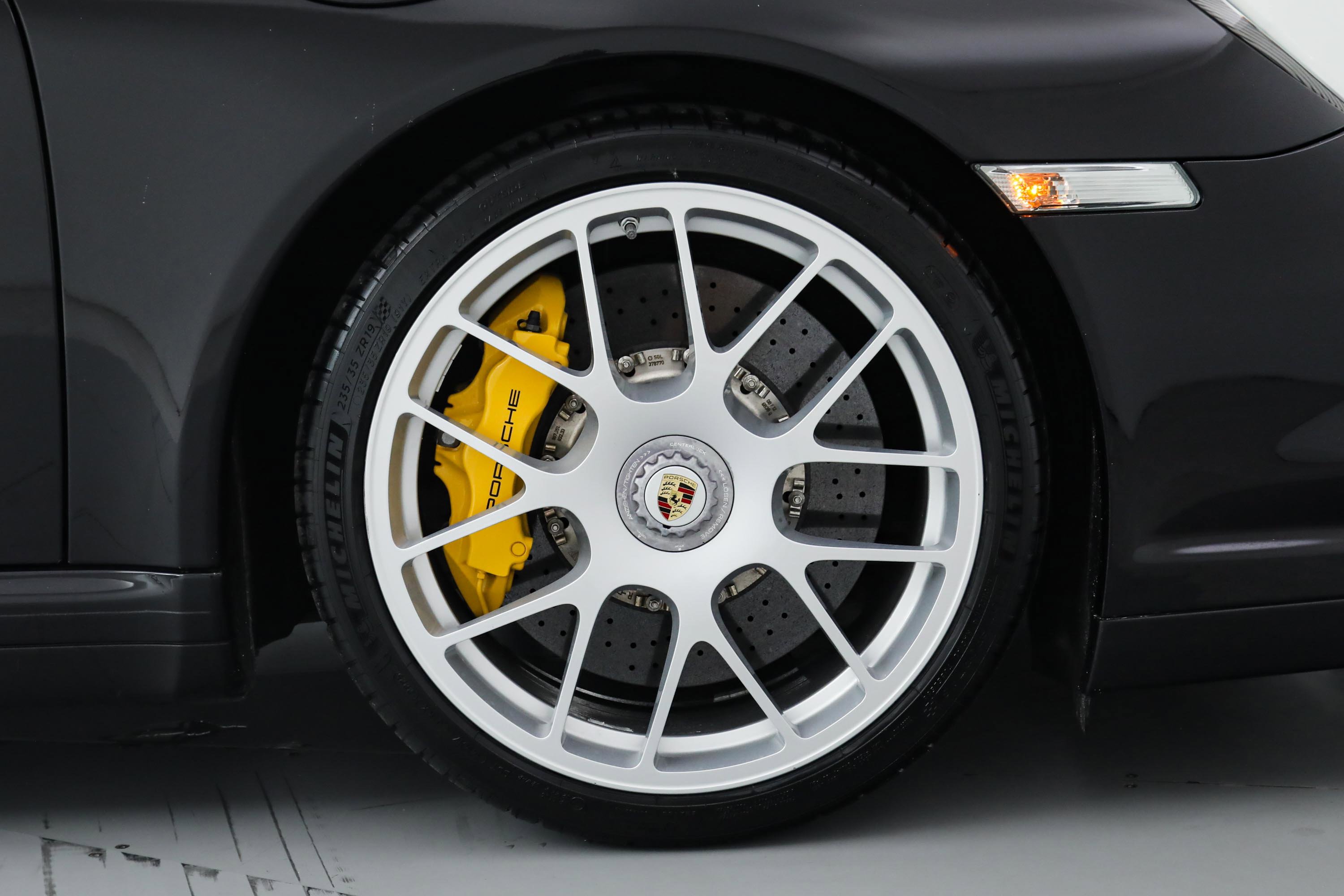 2012 Porsche 911 Turbo S photo 36