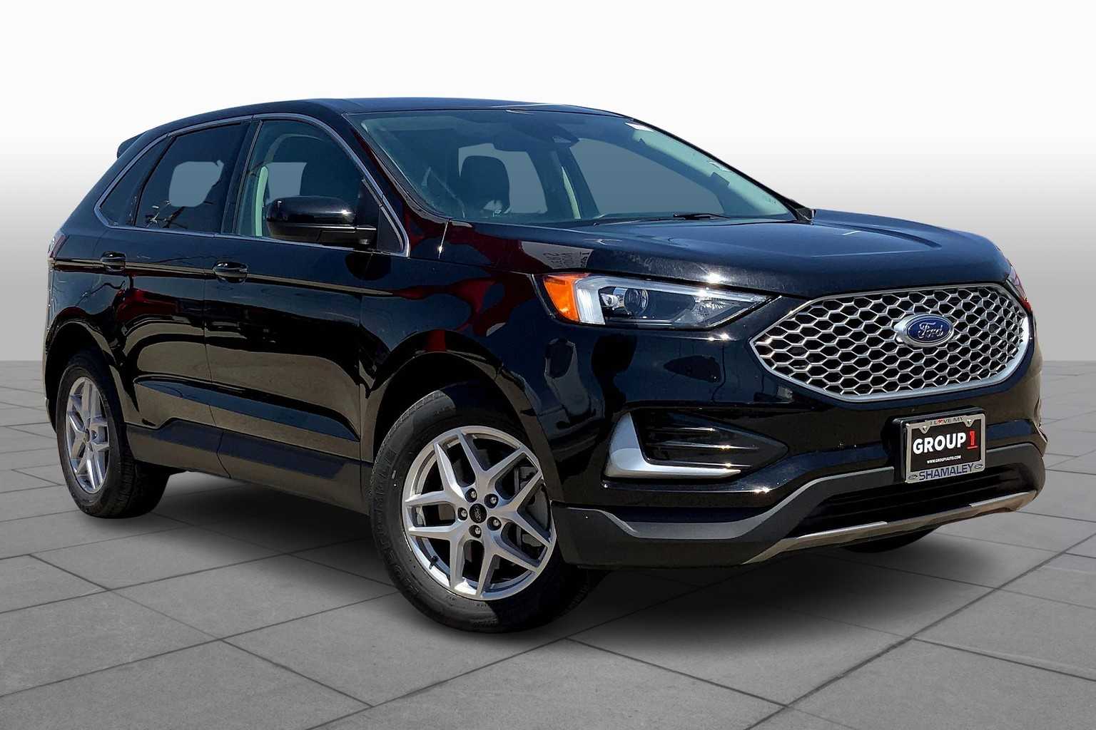 2023 Ford Edge SEL photo 2