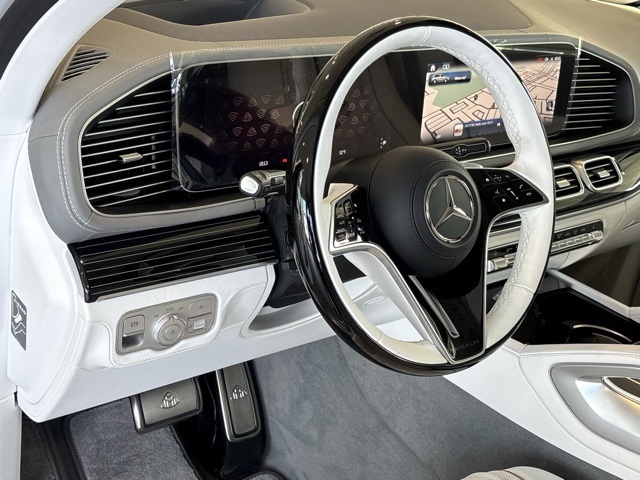 2025 Mercedes Benz GLS Maybach 600 4MATIC photo 20