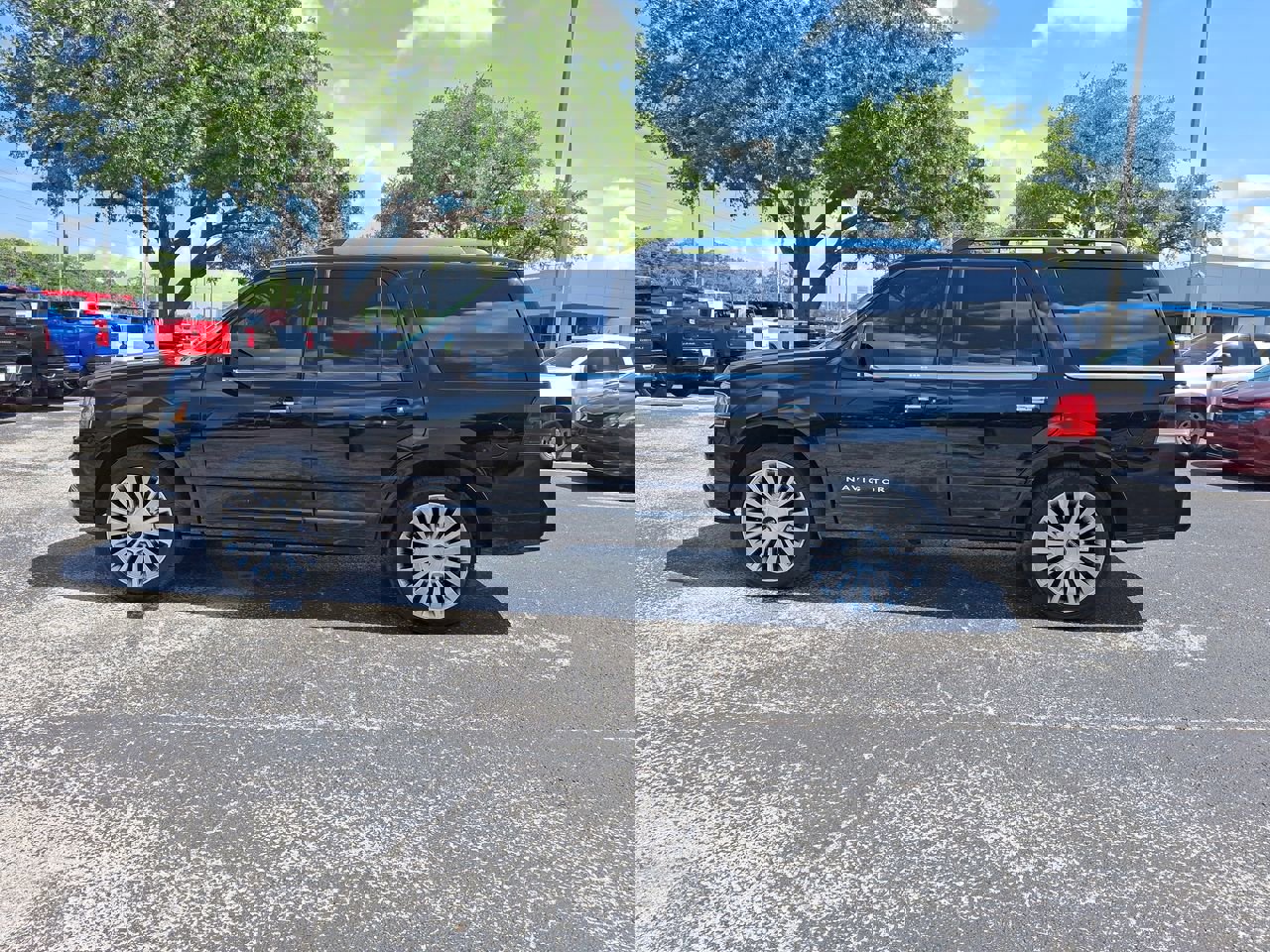 2017 Lincoln Navigator Select photo 6